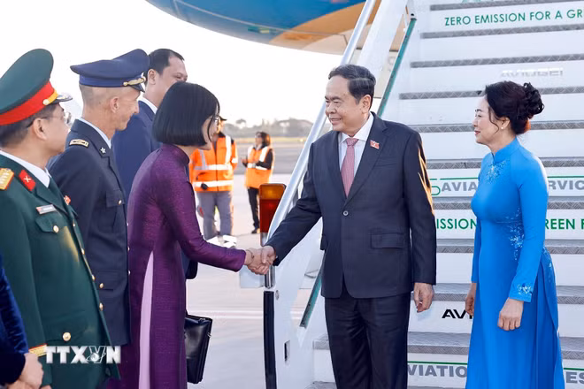 ttxvn-chu-tich-quoc-hoi-tran-thanh-man-bat-dau-tham-chinh-thuc-cong-hoa-italy-8694955-1.jpg