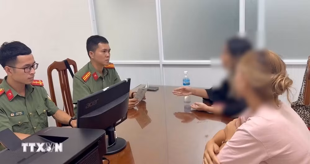ttxvn-nguoi-nuoc-ngoai-2.jpg