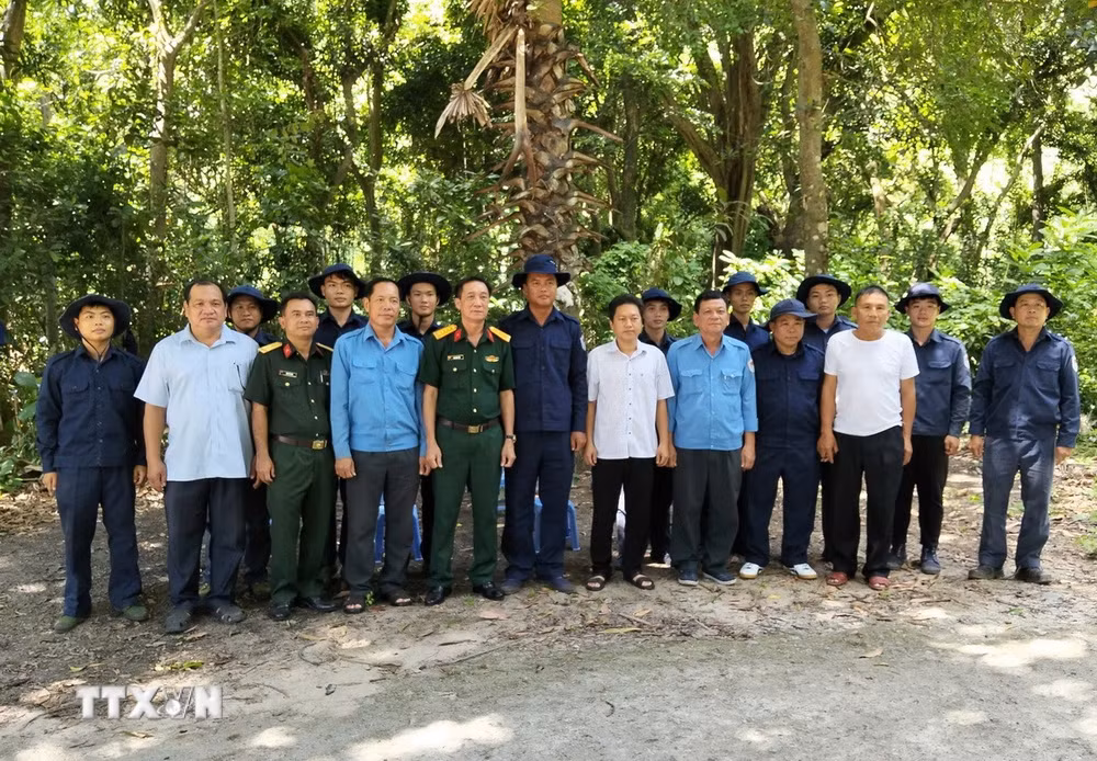 ttxvn-an-giang-hai-cot-1.jpg