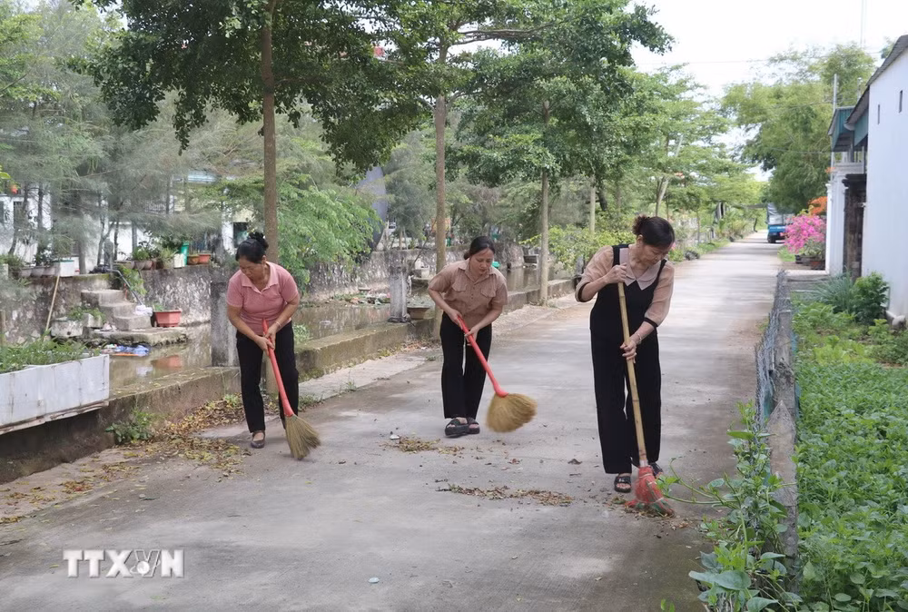ttxvn-ninh-binh-ptrien-dang-vien.jpg