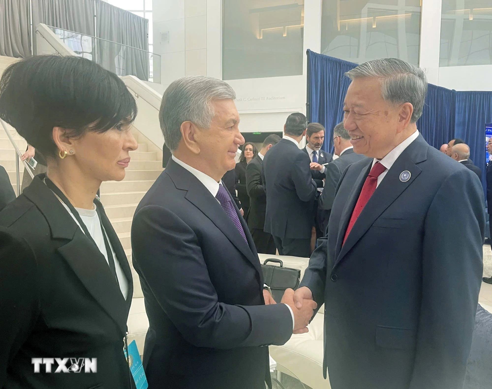 Tổng Bí thư gặp gỡ lãnh đạo các nước nhân dịp dự Hội đồng Hòa bình về Gaza