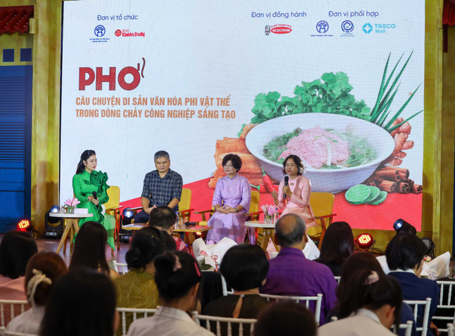 Место, где проходила дискуссия о фо. (Фото: Contributor/Vietnam+) z7105057077300-be4103096161b363957e7b65d90ee83b.jpg