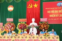 Đoàn Chủ tịch điều hành đại hội. (Ảnh: Ngọc Thiện/TTXVN)