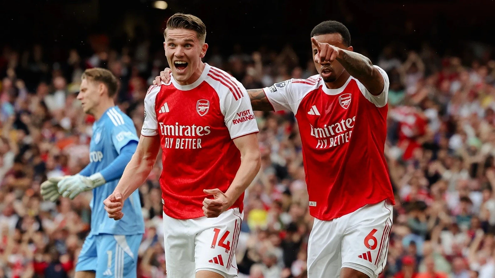 Arsenal hơn Man City 6 điểm, MU 99% có vé Champions League