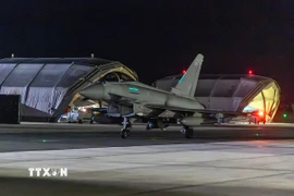Máy bay chiến đấu của Không quân Hoàng gia Anh tại căn cứ quân sự Akrotiri. (Ảnh: AFP/TTXVN)