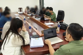 Nhóm đối tượng bị tạm giữ để điều tra. (Ảnh: Công an cung cấp)