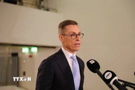 Tổng thống Phần Lan Alexander Stubb phát biểu với báo giới tại Helsinki. (Ảnh: THX/TTXVN)