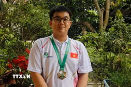 Chân dung Nguyễn Ngô Đức - chàng trai “Vàng” Olympic Hóa học quốc tế Mendeleev (IMChO) năm 2025. (Ảnh: Bích Huệ/TTXVN)