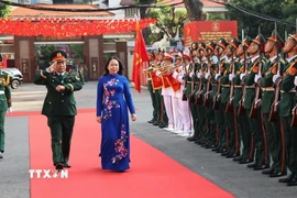 Phó Chủ tịch nước Võ Thị Ánh Xuân dự Lễ kỷ niệm 80 năm truyền thống Đoàn Nghi lễ Quân đội, Bộ Tổng Tham mưu Quân đội nhân dân Việt Nam. (Ảnh: TTXVN phát)