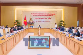 Xây dựng luật pháp phục vụ phát triển là cơ bản, chiến lược