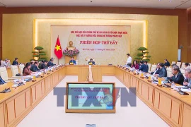 Xây dựng luật pháp phục vụ phát triển là cơ bản, chiến lược