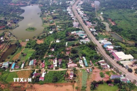 Thủ tướng Chính phủ yêu cầu các bộ, ngành, địa phương khẩn trương hoàn thành rà soát, báo cáo kết quả xử lý các dự án khó khăn, vướng mắc. (Ảnh: TTXVN phát)