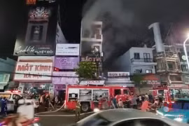 Khánh Hòa khẩn trương điều tra nguyên nhân vụ cháy cửa hàng máy móc, thiết bị