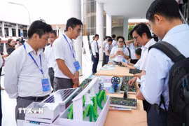 Hội thảo “Đào tạo nguồn nhân lực công nghệ vi mạch bán dẫn và trí tuệ nhân tạo trong xu thế hội nhập” do Trường Đại học Kỹ thuật-Công nghệ Cần Thơ tổ chức. (Ảnh minh họa: Ánh Tuyết/TTXVN)