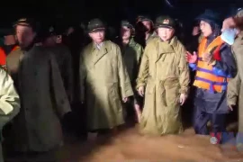 Phó Thủ tướng Trần Hồng Hà kiểm tra công tác ứng phó mưa lũ tại Huế