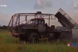 Nga và Ukraine liên tiếp tấn công các cơ sở của nhau