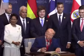 Mỹ khai thác lượng dầu khổng lồ từ Venezuela