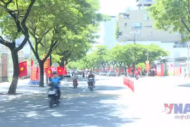 Thành phố Đà Nẵng rực rỡ cờ hoa hướng về Đại hội Đảng bộ lần thứ nhất