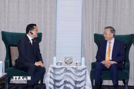 Tổng Bí thư, Chủ tịch nước Tô Lâm tiếp ông Thapana Sirivadhanabhakdi, Chủ tịch điều hành Tập đoàn TCC, Tổng Giám đốc Tập đoàn ThaiBev (Thái Lan). (Ảnh: Thống Nhất/TTXVN)