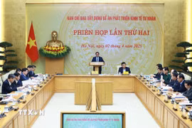 Thủ tướng Phạm Minh Chính phát biểu chỉ đạo tại phiên họp lần thứ hai của Ban Chỉ đạo xây dựng đề án phát triển kinh tế tư nhân. (Ảnh: Dương Giang/TTXVN)