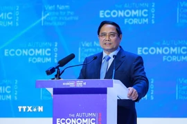 Thủ tướng Phạm Minh Chính phát biểu tổng kết Diễn đàn Kinh tế mùa Thu năm 2025. (Ảnh: Dương Giang/TTXVN)