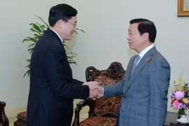 Phó Thủ tướng Trần Hồng Hà tiếp ông Tan Wangeng, Phó Chủ tịch Hội đồng Quản trị Tập đoàn Máy bay thương mại Trung Quốc (COMAC). (Nguồn: Báo điện tử Chính phủ)
