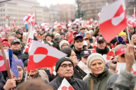"Biển" cờ Đan Mạch và Greenland tại thủ đô Copenhagen. (Nguồn: EPA)