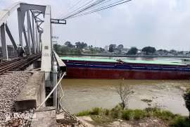 Vị trí vụ tai nạn tại cầu Ghềnh. (Nguồn: Báo Đồng Nai)