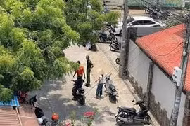 Vụ nam sinh lớp 9 tử vong: Trấn an tâm lý học sinh, thăm hỏi gia đình nạn nhân