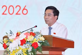 Phó Chủ tịch Quốc hội, Phó Trưởng Ban Thường trực Ban Tổ chức Diễn đàn Nguyễn Doãn Anh phát biểu bế mạc Diễn đàn. (Ảnh: Doãn Tấn/TTXVN)