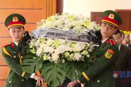 Lãnh đạo Đảng, Nhà nước Lào viếng nguyên Chủ tịch nước Trần Đức Lương