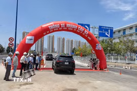 Thành phố Hồ Chí Minh thông xe nhánh cầu N3, thuộc dự án xây dựng nút giao thông An Phú, một trong những công trình giao thông trọng điểm tại cửa ngõ phía Đông thành phố. (Ảnh: Thanh Vũ/TTXVN)