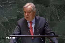 Tổng Thư ký Liên hợp quốc António Guterres trình bày các ưu tiên trong chương trình nghị sự năm 2025. (Ảnh: Quang Huy/TTXVN)