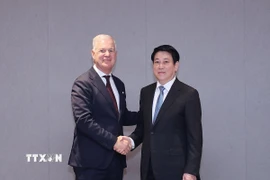 Chủ tịch nước Lương Cường tiếp Tổng Thư ký Phòng Thương mại quốc tế (ICC) John W.H. Denton AO. (Ảnh: Lâm Khánh/TTXVN)