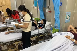 Các bệnh nhân cấp cứu tại Bệnh viện Quận 11. (Ảnh: Bệnh viên cung cấp)