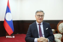 Bộ trưởng Bộ Ngoại giao Lào Thongsavan Phomvihane trả lời phỏng vấn phóng viên TTXVN. (Ảnh: Xuân Tú/TTXVN)