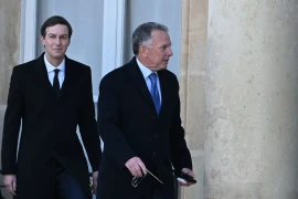 Steve Witkoff, đặc phái viên của Mỹ (phải), và Jared Kushner, con rể của Tổng thống Mỹ Donald Trump, đến dự cuộc họp tại Điện Élysée, Pháp, vào ngày 6/1. (Nguồn: Getty Images)