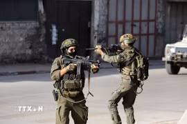 Binh sỹ Israel được triển khai tại thành phố Nablus, Bờ Tây. (Nguồn: THX/TTXVN)