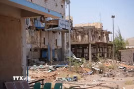Hiện trường đổ nát tại bệnh viện Khartoum sau xung đột giữa Quân đội Sudan và Lực lượng Hỗ trợ Nhanh (RSF) bán quân sự ở Khartoum, Sudan. (Ảnh: THX/TTXVN)