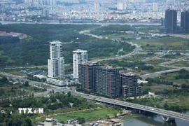 Bất động sản khu Đông Thành phố Hồ Chí Minh thuộc khu đô thị Thủ Thiêm, thành phố Thủ Đức, Thành phố Hồ Chí Minh. (Ảnh: Hồng Đạt/TTXVN)