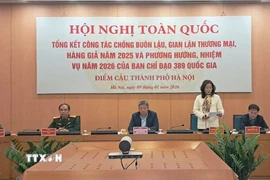 Bà Nguyễn Kiều Oanh, Phó Giám đốc Sở Công Thương Hà Nội, trình bày tại Hội nghị. (Ảnh: Phương Anh/TTXVN)