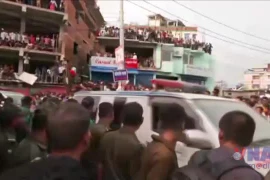 Thương vong trong vụ rơi máy bay tại Bangladesh tiếp tục tăng