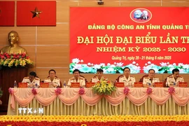 Đoàn Chủ tịch điều hành Đại hội. (Ảnh: Nguyên Linh/TTXVN)