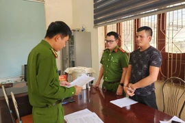 Nguyễn Văn Hùng tại cơ quan công an. (Ảnh: Công an cung cấp)