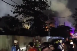 Thành phố Hồ Chí Minh: Cháy quán cơm chay trong đêm, hai mẹ con tử vong