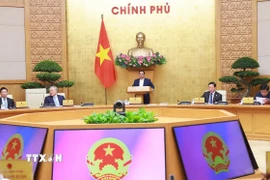 Thủ tướng Phạm Minh Chính chủ trì phiên họp Chính phủ thường kỳ tháng 5 năm 2025. (Ảnh: Dương Giang/TTXVN)