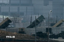 Hệ thống đánh chặn tên lửa đất đối không PAC-3 được triển khai tại căn cứ quân sự Mỹ ở Pyeongtaek, cách Seoul khoảng 60km về phía Nam, ngày 10/3/2025. (Ảnh: YONHAP/TTXVN)