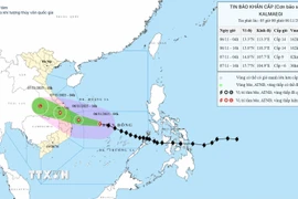Hướng di chuyển của bão số 13 lúc 5 giờ ngày 6/11. (Ảnh: TTXVN phát)