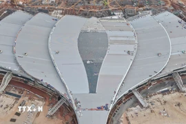 Mái nhà ga hành khách sân bay Long Thành cơ bản đã hoàn thành. (Ảnh: Công Phong/TTXVN)