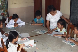 Trẻ mồ côi được nuôi dạy tại Làng Trẻ em SOS Hải Phòng. (Ảnh: Nguyễn Thủy/TTXVN)